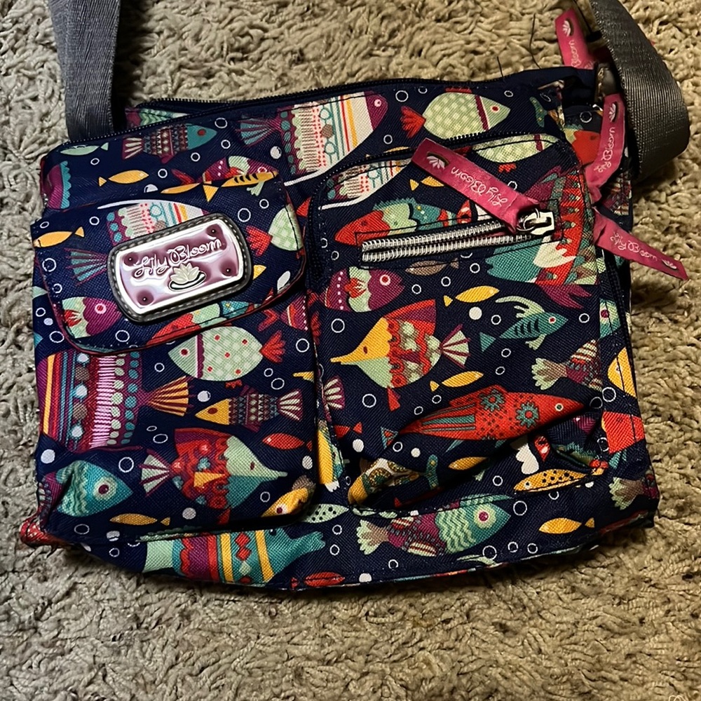 Lilly Bloom purse, pockets galore!